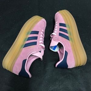 Meet your Posher, Wenell